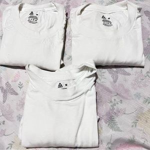 Lot of 3 T shirts reebok : Box D: